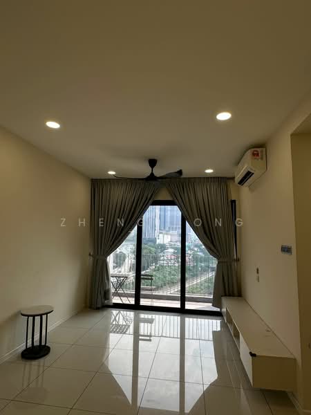 Servis Apartment untuk Dijual di The Era @ Duta North - Zheng Hong Tan - Living Room - PropertyGuru.com.my