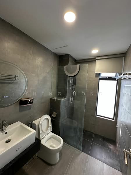 Servis Apartment untuk Dijual di The Era @ Duta North - Zheng Hong Tan - Bathroom - PropertyGuru.com.my
