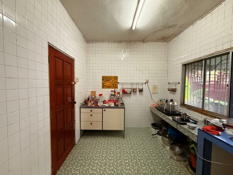 1-storey Terraced House for Rent in Desa Jaya Kepong (Kepong) - Sean Yong - Kitchen - PropertyGuru.com.my