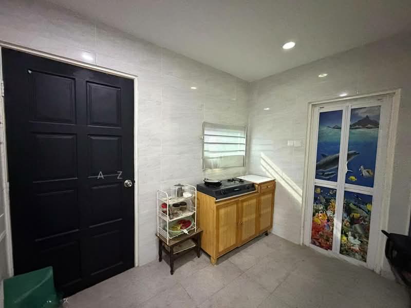 2-storey Terraced House for Sale in Ulu Kelang (Kuala Lumpur) - Azrul Ismail - Kitchen - PropertyGuru.com.my