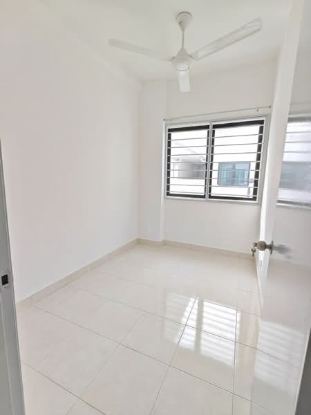 Pangsapuri untuk Dijual di Suria Ixora - Steve Leong . - PropertyGuru.com.my