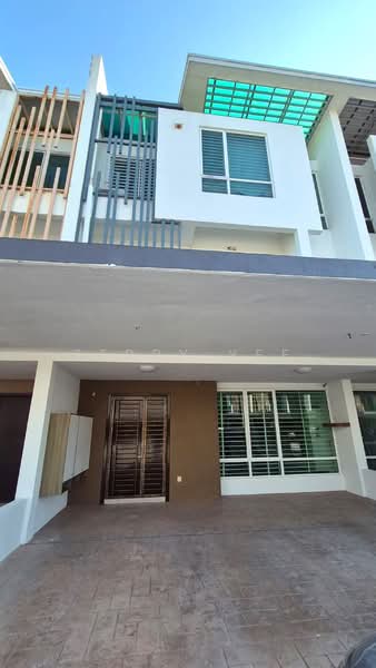 3-storey Terraced House for Rent in Cyberjaya (Selangor) - Terry Yee - Exterior - PropertyGuru.com.my