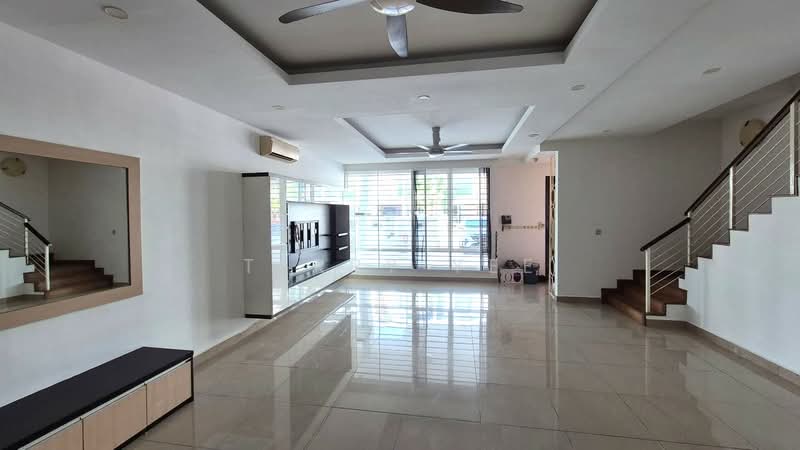 3-storey Terraced House for Rent in Cyberjaya (Selangor) - Terry Yee - Living Room - PropertyGuru.com.my