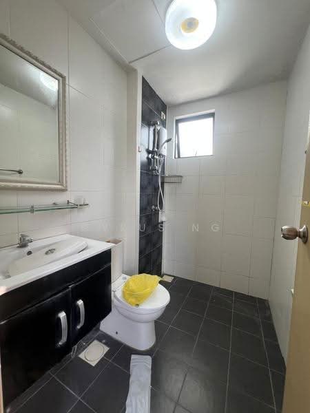 Condominium for Sale at Laman Tasik - Cyrus Ng - Bathroom - PropertyGuru.com.my