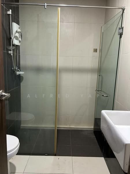 Service Residence for Rent at D'Secret Garden (Pangsapuri Kempas Indah) - Alfred Yap - Bathroom - PropertyGuru.com.my