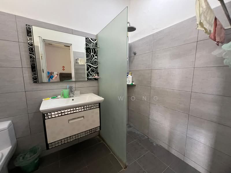 Rumah Teres 2 Tingkat untuk Dijual di Taman Cantik (Cheras) - Andy Wong - Bathroom - PropertyGuru.com.my