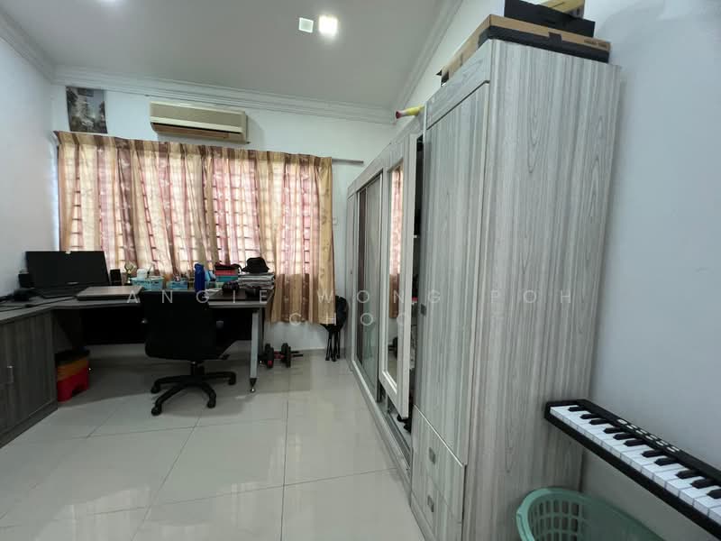 Rumah Teres 2 Tingkat untuk Dijual di Taman Cantik (Cheras) - Angie Wong Poh Choo - Study - PropertyGuru.com.my