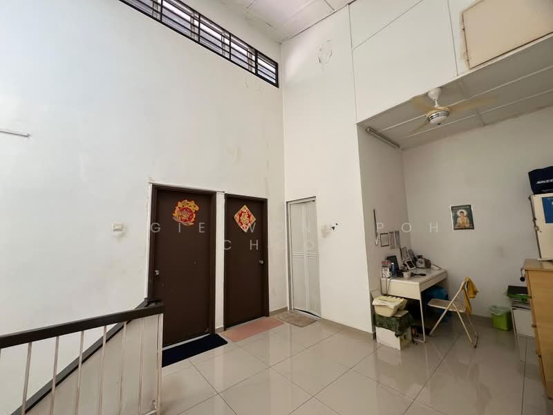 Rumah Teres 2 Tingkat untuk Dijual di Taman Cantik (Cheras) - Angie Wong Poh Choo - Interior - PropertyGuru.com.my