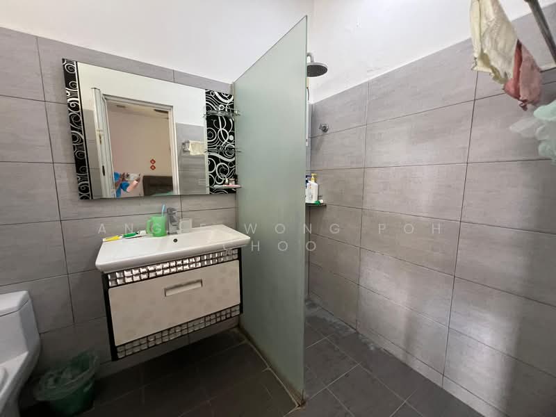 Rumah Teres 2 Tingkat untuk Dijual di Taman Cantik (Cheras) - Angie Wong Poh Choo - Bathroom - PropertyGuru.com.my
