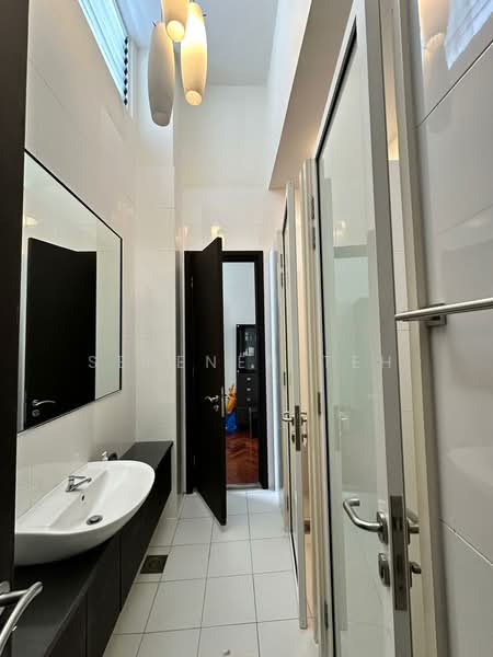 Rumah Teres 2.5 Tingkat untuk Disewa di Seri Tanjung Pinang (Tanjung Tokong) - SERENEN TEH - Bathroom - PropertyGuru.com.my