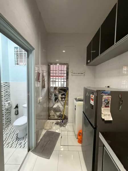 Rumah Teres 1 Tingkat untuk Disewa di Setia Eco Gardens (Gelang Patah) - Shirley Pang - Kitchen - PropertyGuru.com.my