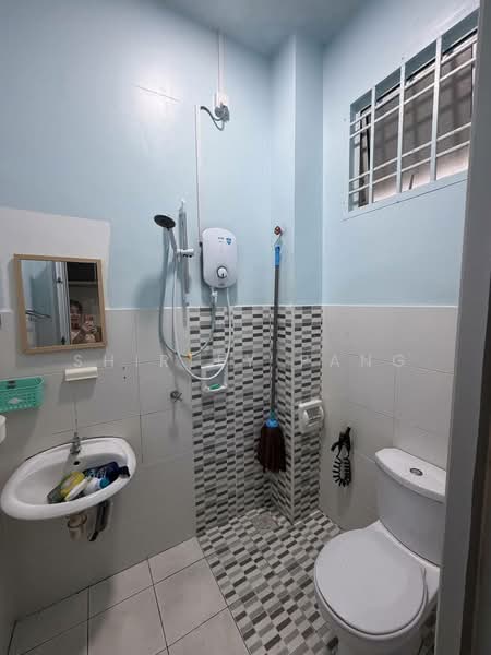 Rumah Teres 1 Tingkat untuk Disewa di Setia Eco Gardens (Gelang Patah) - Shirley Pang - Bathroom - PropertyGuru.com.my