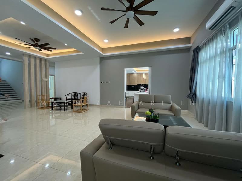 Rumah Banglo untuk Dijual di Kajang (Selangor) - Masnizah Arifin - Living Room - PropertyGuru.com.my