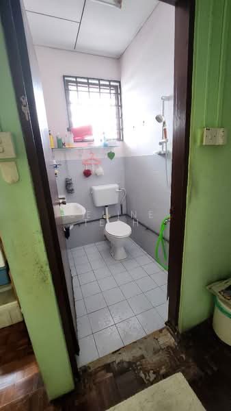 2-storey Terraced House for Sale in Kota Kinabalu (Sabah) - Celine Teah - Bathroom - PropertyGuru.com.my