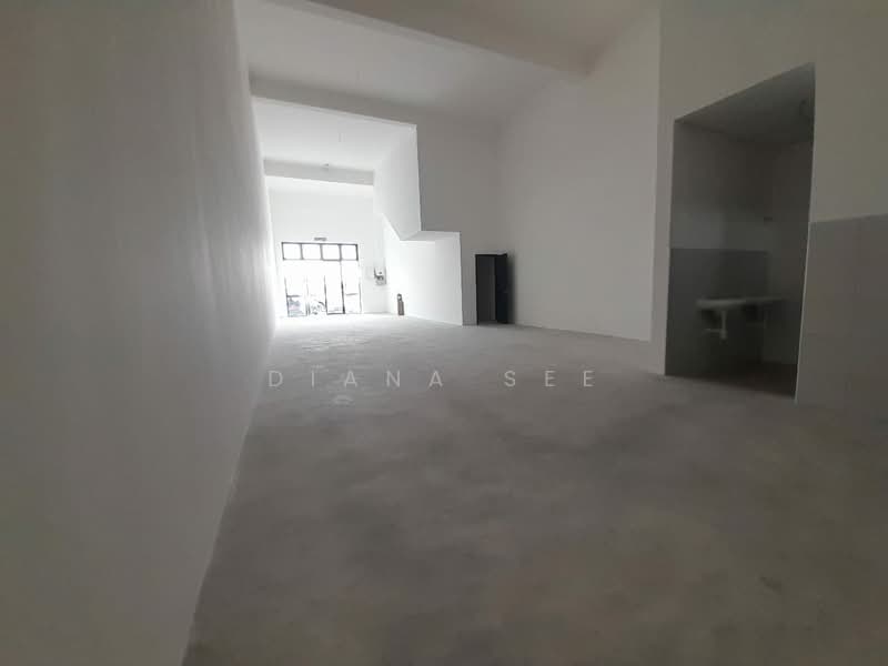 Shop for Rent in Bandar Bukit Tinggi (Klang) - Diana See - Interior - PropertyGuru.com.my