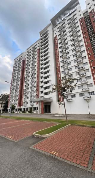 Pangsapuri untuk Dijual di De Bayu Apartment - Amirul Nasyriq - Exterior - PropertyGuru.com.my