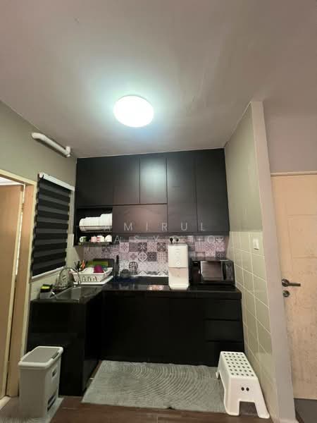 Pangsapuri untuk Dijual di De Bayu Apartment - Amirul Nasyriq - Kitchen - PropertyGuru.com.my