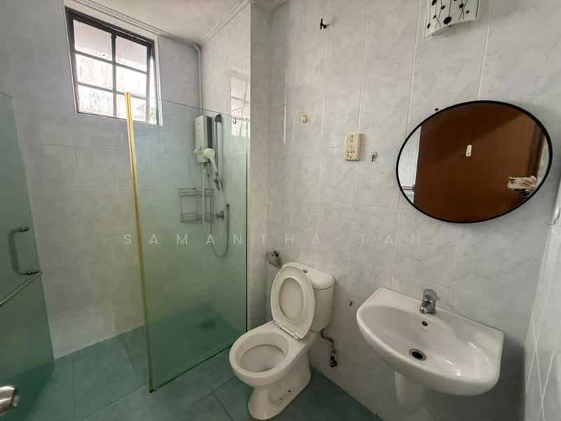 Condominium for Rent at Stulang View - Samantha Tan - Bathroom - PropertyGuru.com.my