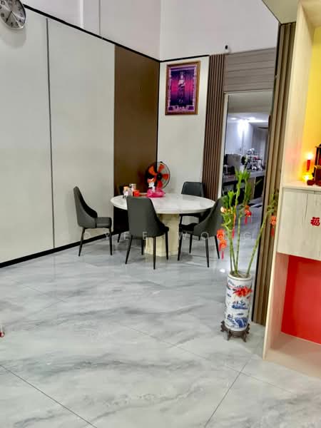 2-storey Terraced House for Sale in Taman Sri Segambut (Segambut) - Coyee Wong - Dining Room - PropertyGuru.com.my