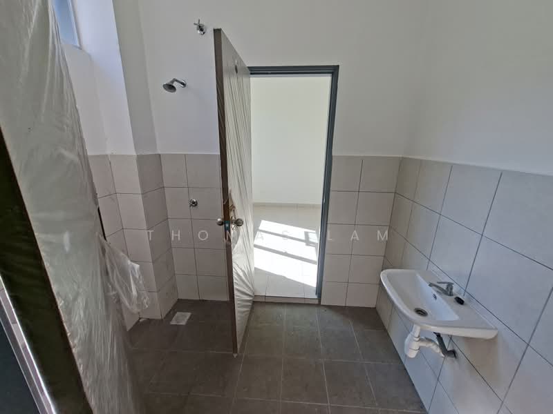 Cluster House for Sale in Taman Krubong Jaya (Krubong) - Thomas Lam - Bathroom - PropertyGuru.com.my