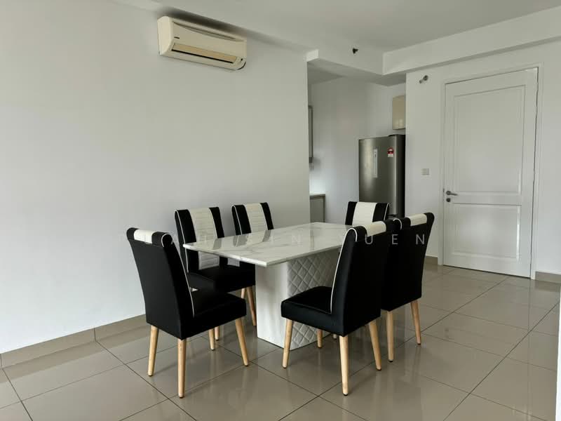 Pangsapuri untuk Disewa di Austin Suites (Permata Austin) - Puah Sin Yuen - Dining Room - PropertyGuru.com.my