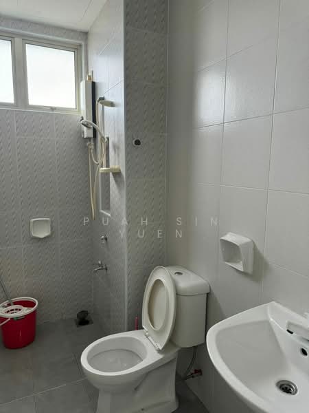 Pangsapuri untuk Disewa di Austin Suites (Permata Austin) - Puah Sin Yuen - Bathroom - PropertyGuru.com.my