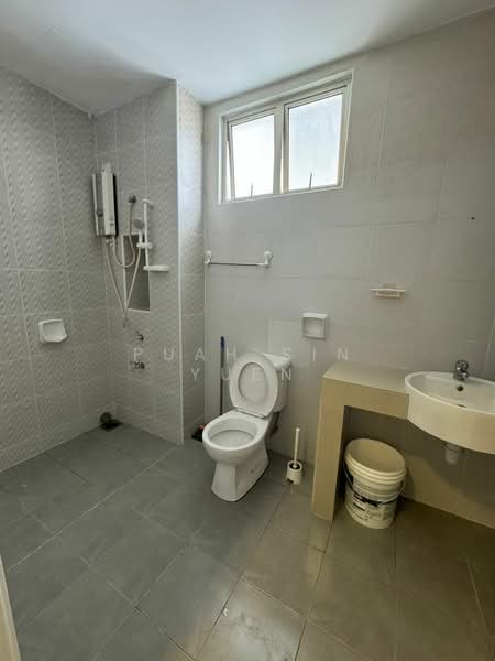 Pangsapuri untuk Disewa di Austin Suites (Permata Austin) - Puah Sin Yuen - Bathroom - PropertyGuru.com.my
