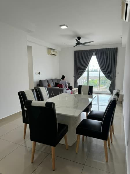 Pangsapuri untuk Disewa di Austin Suites (Permata Austin) - Puah Sin Yuen - Living Room - PropertyGuru.com.my