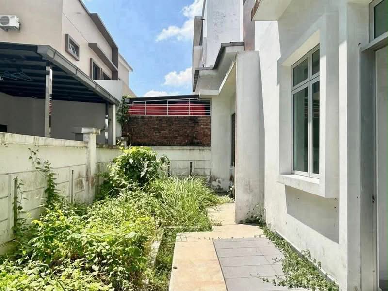 Cluster House for Sale in Taman Kempas Utama (Tebrau) - JAN AU - Exterior - PropertyGuru.com.my
