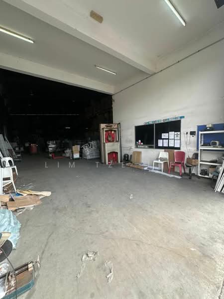 Warehouse for Rent in Plentong (Johor) - Lim Tze Jie - Interior - PropertyGuru.com.my