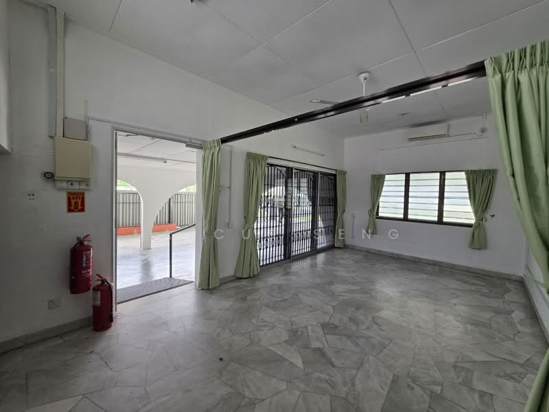 Semi-Detached House for Rent in Taman Canning (Ipoh) - Marcus Seng - Entrance - PropertyGuru.com.my