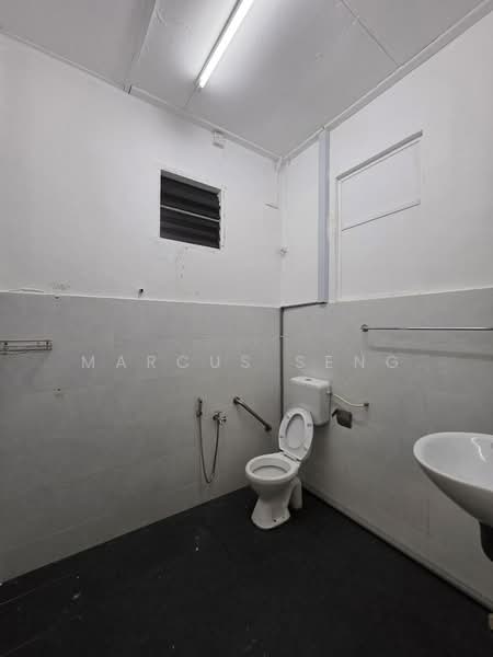 Semi-Detached House for Rent in Taman Canning (Ipoh) - Marcus Seng - Bathroom - PropertyGuru.com.my