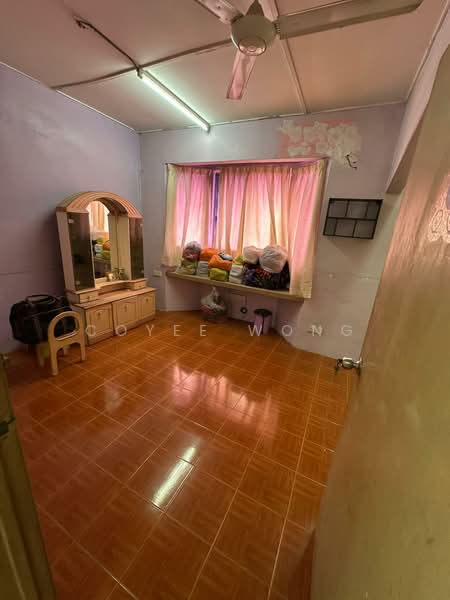 2-storey Terraced House for Sale in Jinjang Selatan (Batu) - Coyee Wong - Bedroom - PropertyGuru.com.my