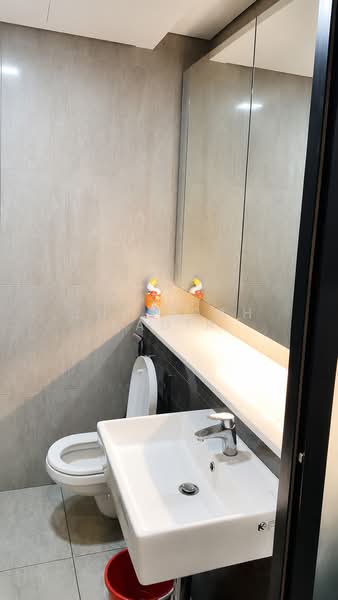 Service Residence for Sale at Cantara Residences - Zubaidah Kadir - Bathroom - PropertyGuru.com.my