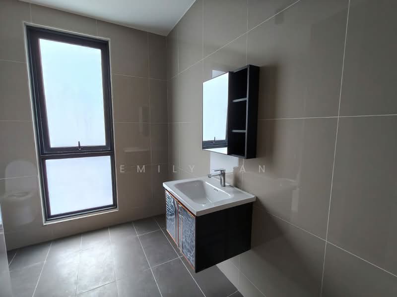 Rumah Teres 3.5 Tingkat untuk Disewa di Damansara Perdana (Selangor) - Emily Tan - Bathroom - PropertyGuru.com.my
