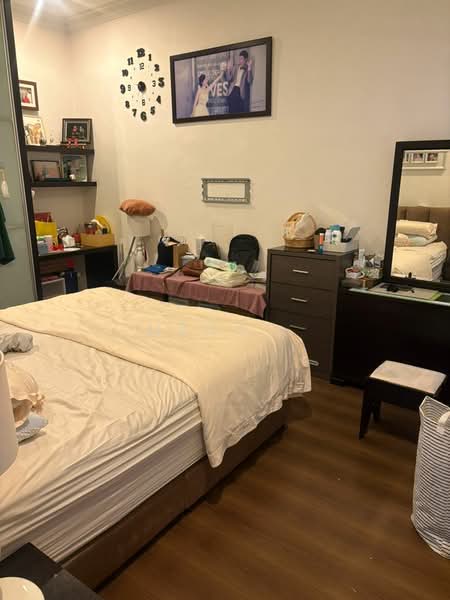 Rumah Teres 2 Tingkat untuk Dijual di Island Glades (Jelutong) - Meng . - Bedroom - PropertyGuru.com.my