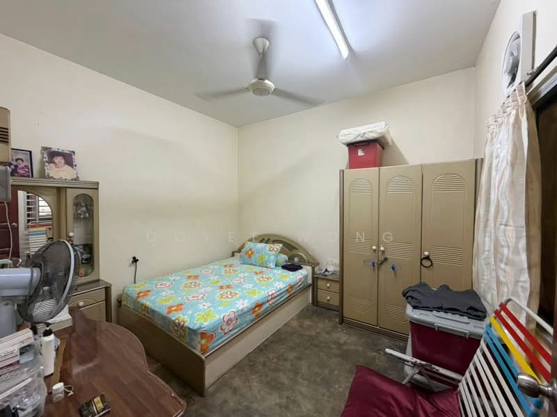 1-storey Terraced House for Sale in Taman Kok Doh (Batu) - Coyee Wong - Bedroom - PropertyGuru.com.my