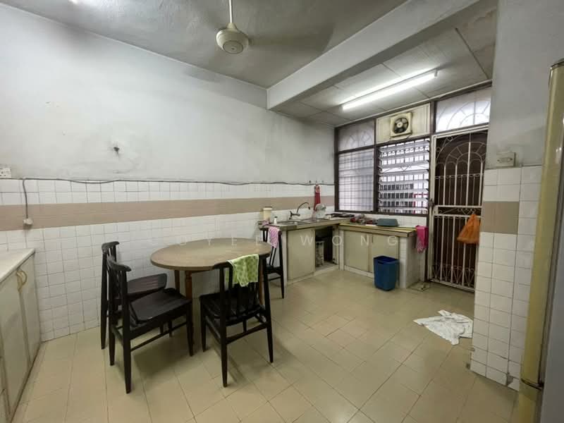 Rumah Teres 2-Tingkat untuk Dijual di Kepong Baru (Kepong) - Coyee Wong - Kitchen - PropertyGuru.com.my
