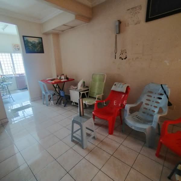 2-storey Terraced House for Sale in Bandar Puchong Utama (Puchong) - Alan Lee - Living Room - PropertyGuru.com.my