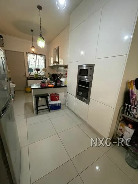 2.5-storey Terraced House for Sale in Bandar Botanic (Klang) - Raymond Cheng - Kitchen - PropertyGuru.com.my