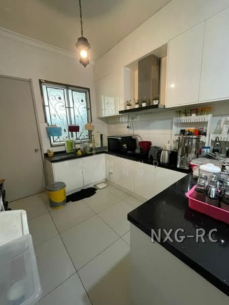 2.5-storey Terraced House for Sale in Bandar Botanic (Klang) - Raymond Cheng - Kitchen - PropertyGuru.com.my