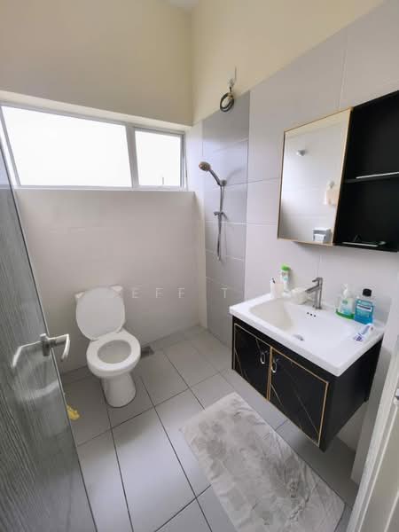 Rumah Berkembar untuk Dijual di Panorama Lapangan Saujana (Green Park) (Ipoh) - Jeff Tan - Bathroom - PropertyGuru.com.my