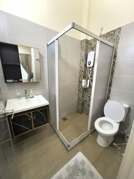 Rumah Berkembar untuk Dijual di Panorama Lapangan Saujana (Green Park) (Ipoh) - Jeff Tan - Bathroom - PropertyGuru.com.my