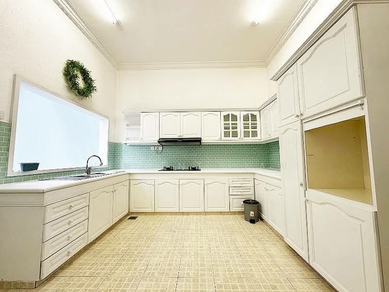 Semi-Detached House for Sale in Tropicana (Selangor) - Vincent Liaw - Kitchen - PropertyGuru.com.my