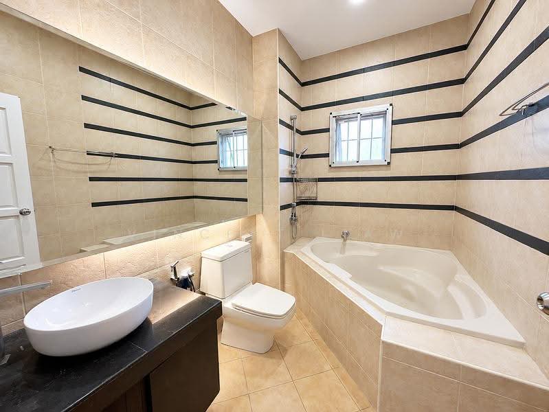 Rumah Berkembar untuk Dijual di Tropicana (Selangor) - Vincent Liaw - Bathroom - PropertyGuru.com.my