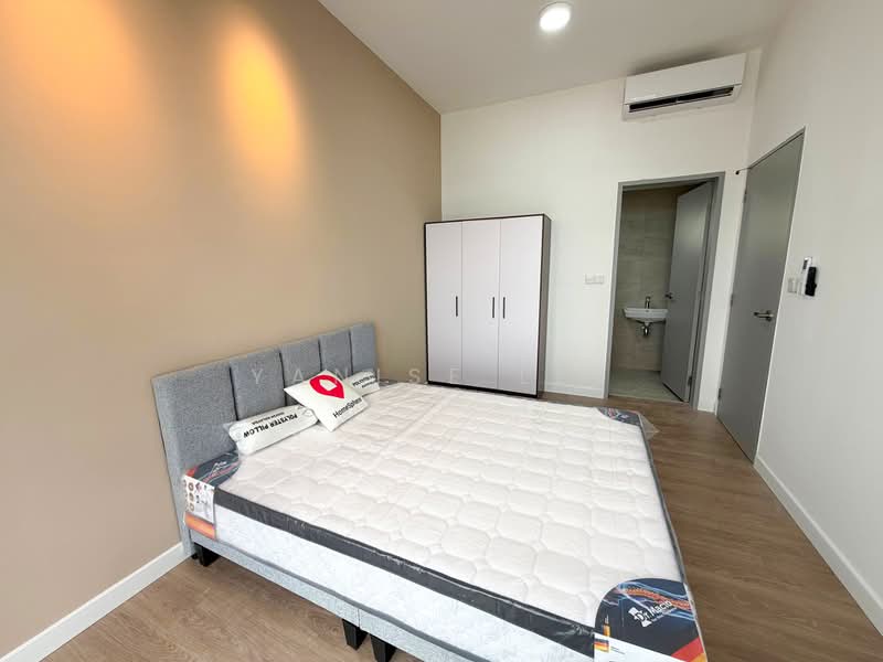 Kondominium untuk Disewa di Skyline KL - Yanise Lee - Master bedroom - PropertyGuru.com.my
