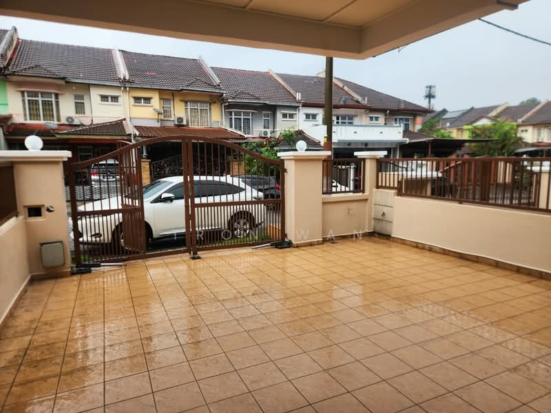 Rumah Teres untuk Disewa di Bandar Mahkota Cheras (Cheras) - Tron Wan - Exterior - PropertyGuru.com.my
