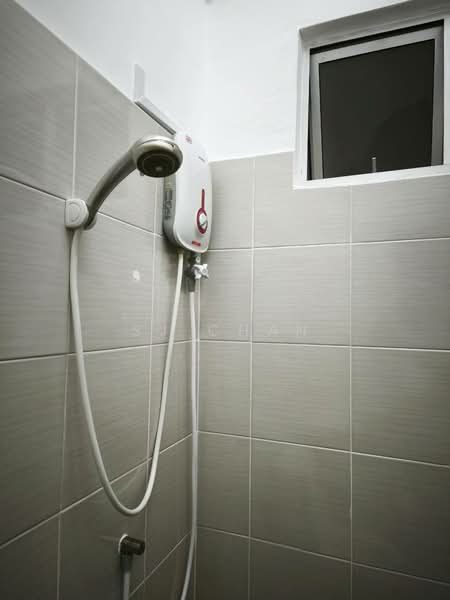 Pangsapuri untuk Disewa di Seri Molek Perdana - SJ CHAN - Bathroom - PropertyGuru.com.my