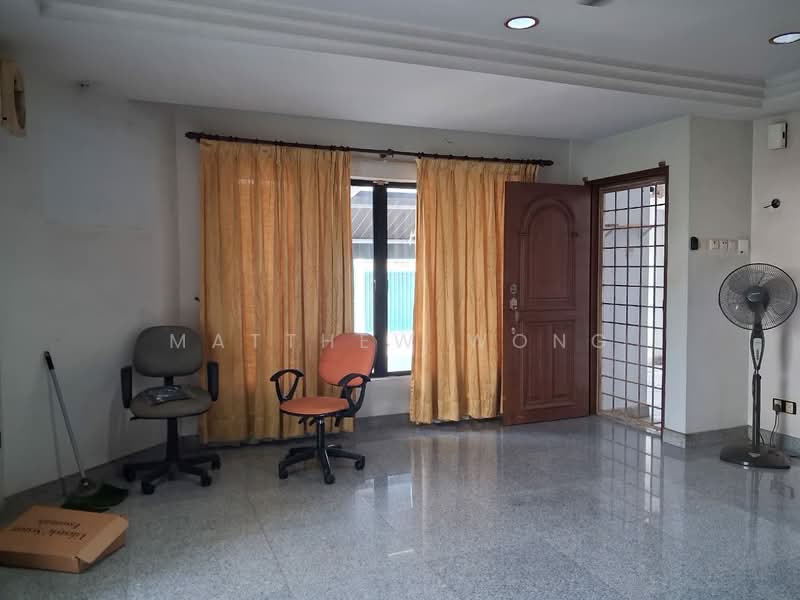 2-storey Terraced House for Sale in SS2 (Petaling Jaya) - Matthew Wong - Living Room - PropertyGuru.com.my