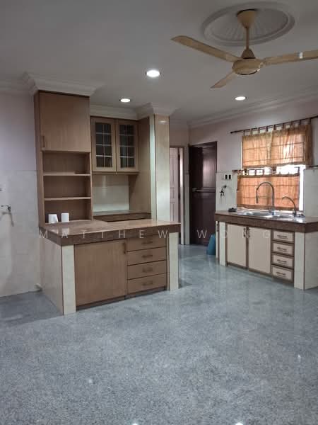2-storey Terraced House for Sale in SS2 (Petaling Jaya) - Matthew Wong - Kitchen - PropertyGuru.com.my